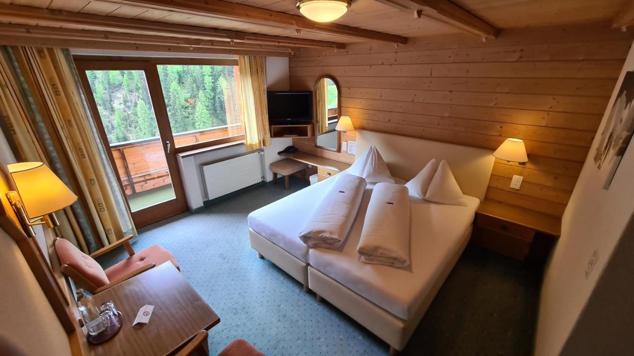 Hotel Cresta Samnaun Esterno foto
